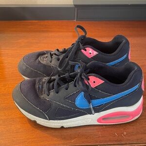 Girls Nike Air Max